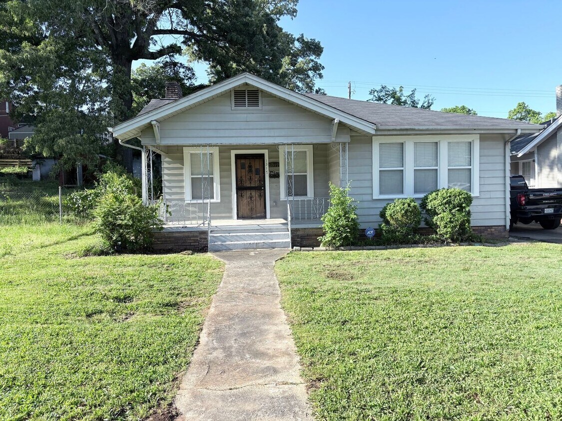 Foto principal - Charming 3BR House in Birmingham