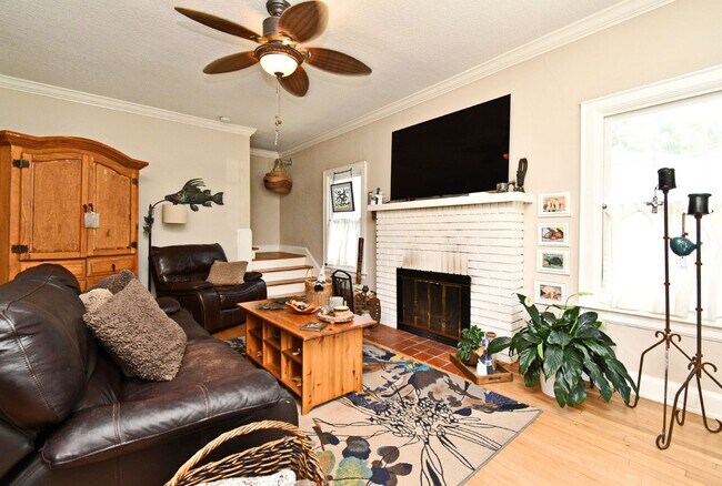 Building Photo - Renovated Home in the Heart of Orlando's M...