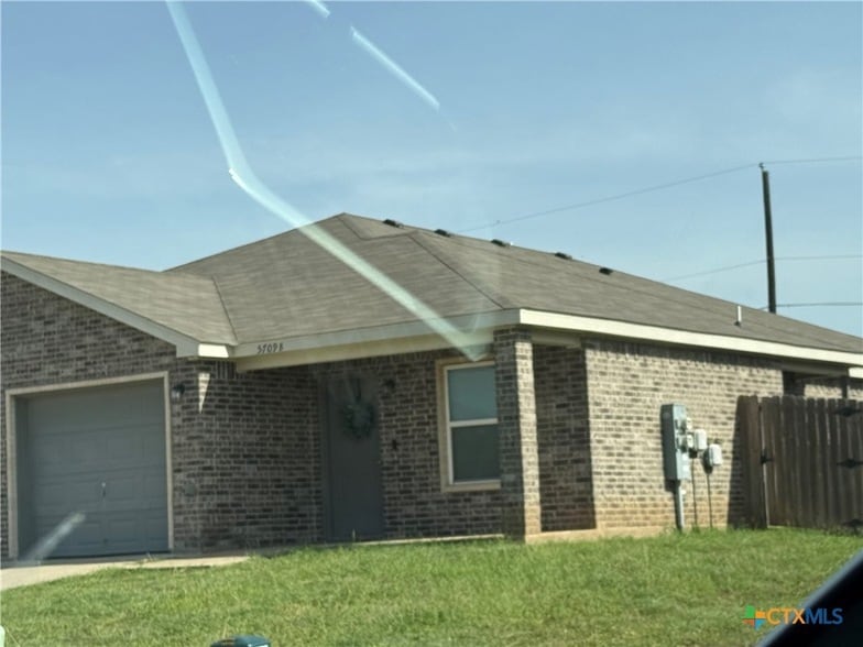 Foto del edificio - 5709 Rustler Dr