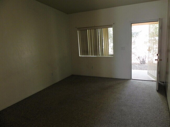 Building Photo - 3673 S Camino Seco