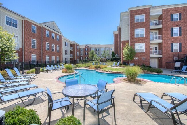 Foto del edificio - The Summit at Coates Run