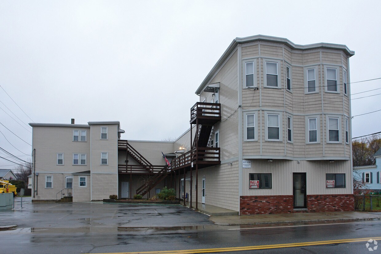 157159 Merrimack St, Methuen, MA 01844 Apartments in Methuen, MA