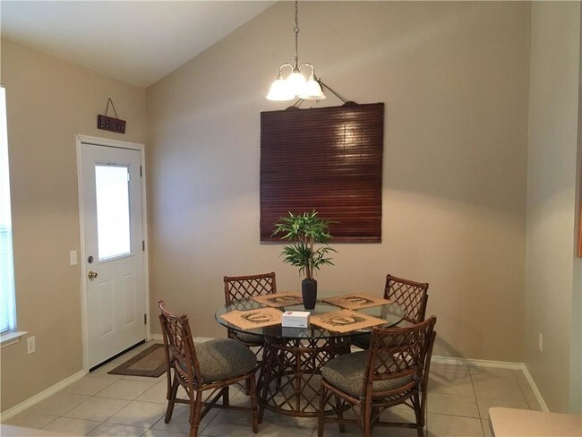 Building Photo - 9812 Clocktower Ct