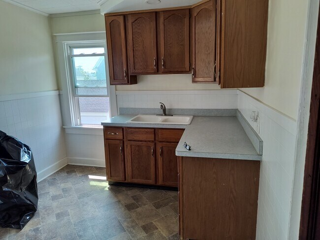 Building Photo - 227 Crowley Ave