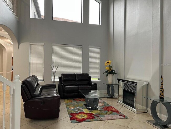 Foto del edificio - 10041 Lake District Ln