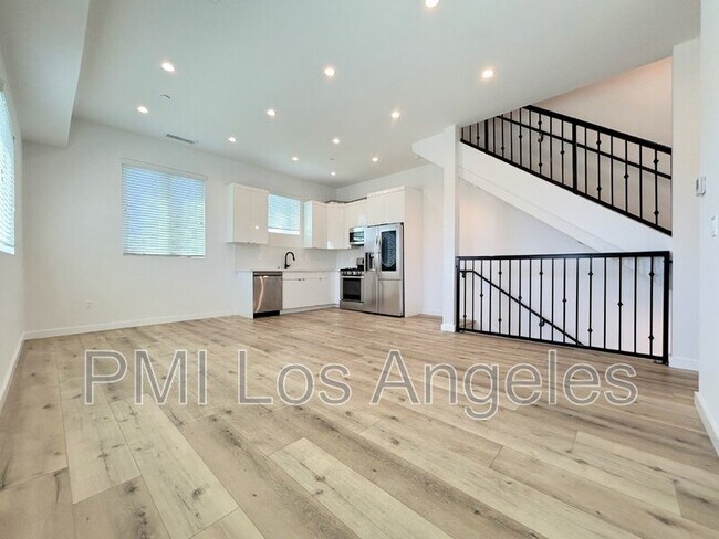 Foto del edificio - 4179 Normandie Ave