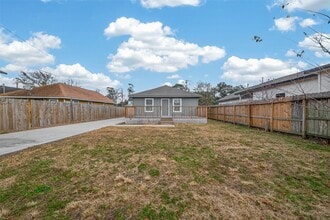Building Photo - 4309 Beggs St