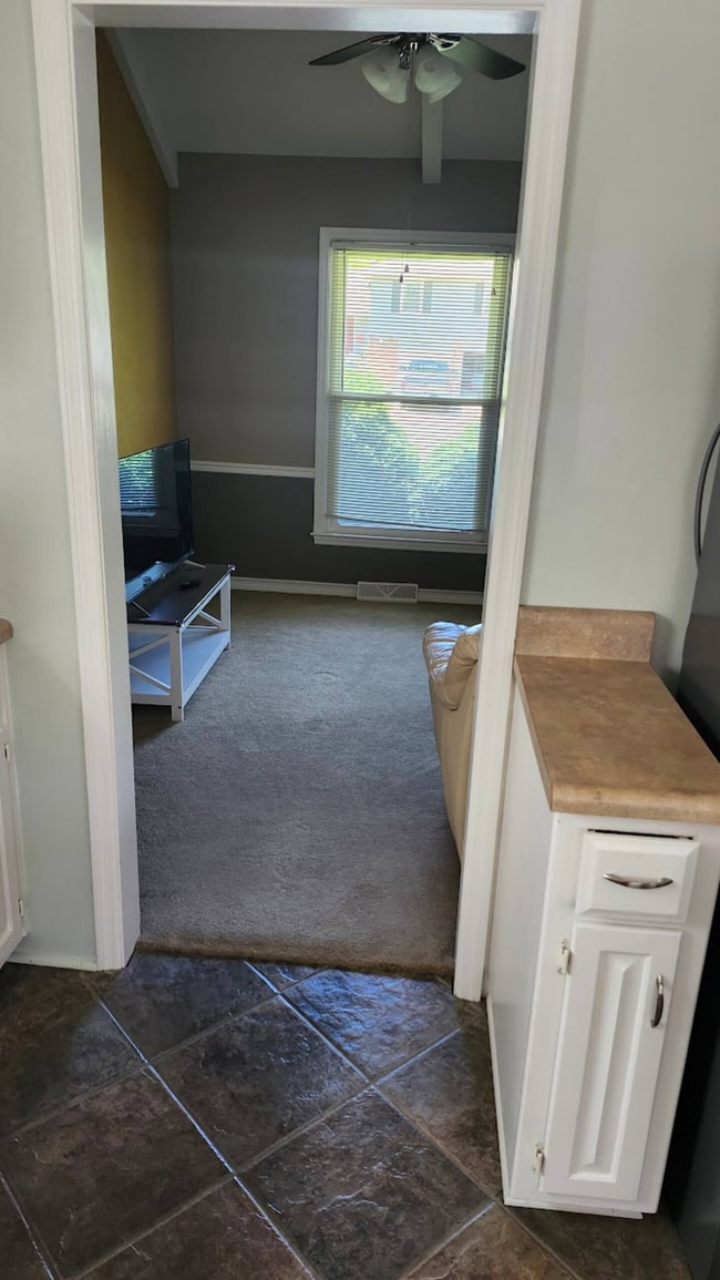 Building Photo - 8749 Park St