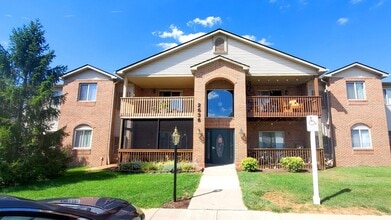 Building Photo - 2636 Stadium View Dr