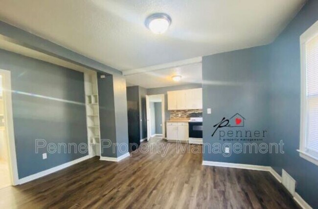 Building Photo - 11217 Applewood Dr