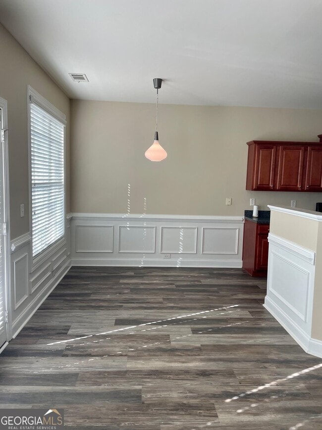 Building Photo - 5371 Apple Grove Rd NE