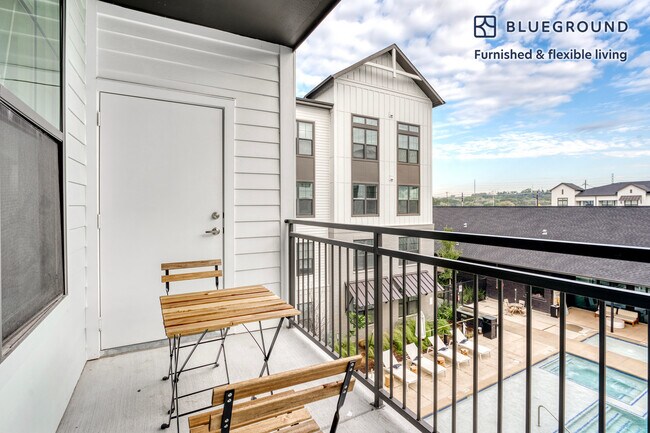 Foto del edificio - 2001 Ed Bluestein Blvd