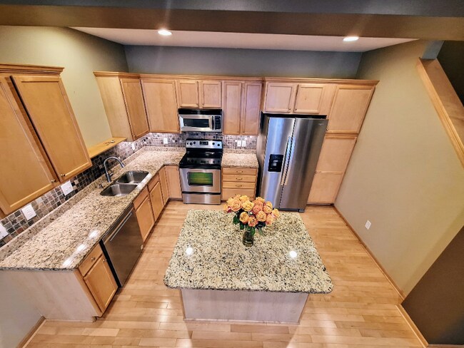 Foto del edificio - 2411 121st Cir NE