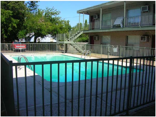 Pool - Emerald Point Apartments