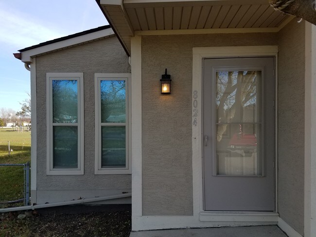 Entrance - 8024 Smoky Row Rd