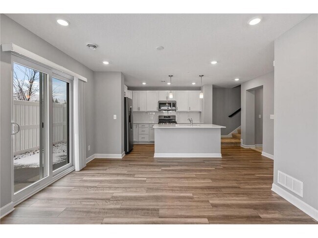 Foto del edificio - 11032 Zest St NE