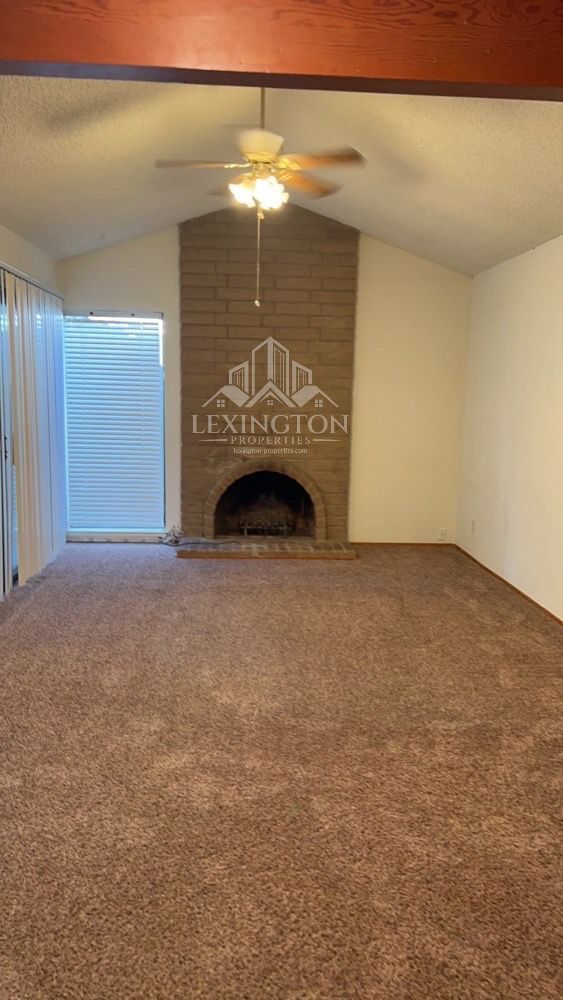 Foto del edificio - 6516 Briartree Way