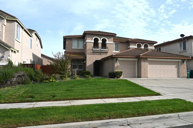 Foto del edificio - Resident Benefit Package Property