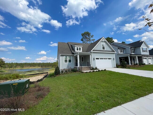 Building Photo - 637 Watauga Ln
