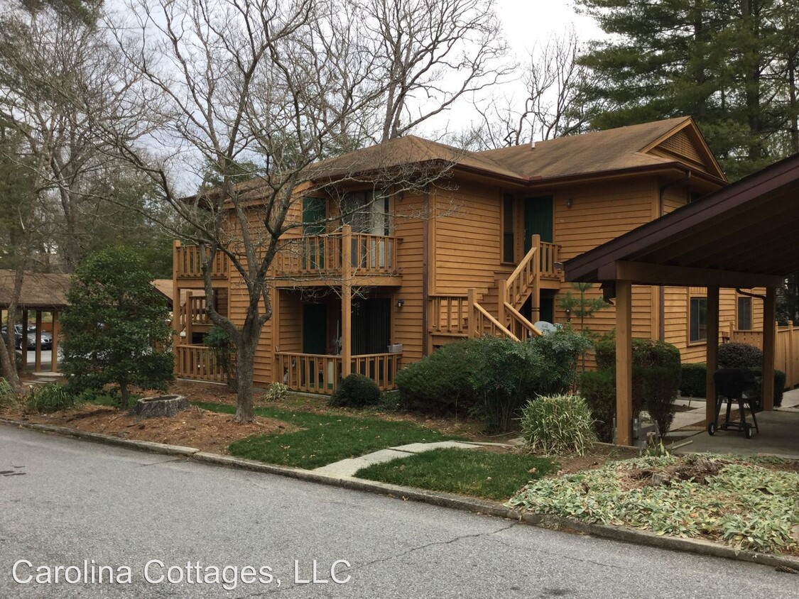 Primary Photo - 521 Courtwood Ln