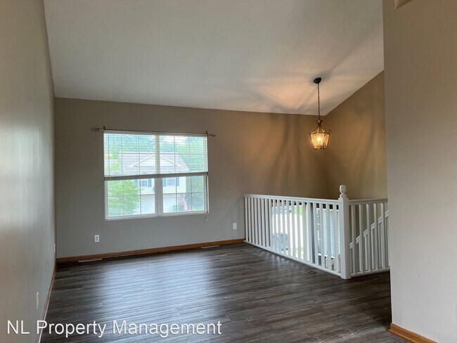 Building Photo - 3 br, 2 bath House - 17520 Gertrude Circle