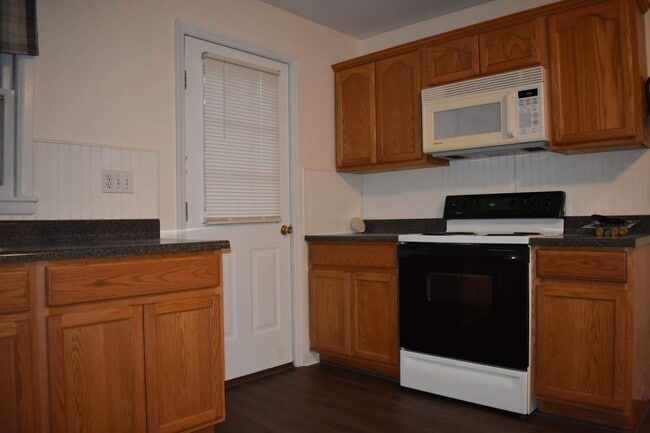 Building Photo - 33 E Vacation Dr