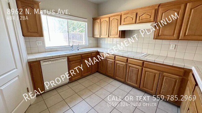 Foto del edificio - 8962 N Matus Ave