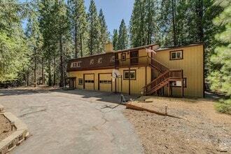 Building Photo - 26010 Sugar Pine Dr