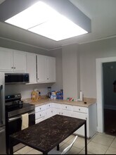 Building Photo - 506 6th Ave N