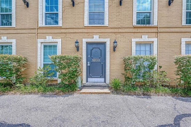 Building Photo - 5200 Arboles Dr