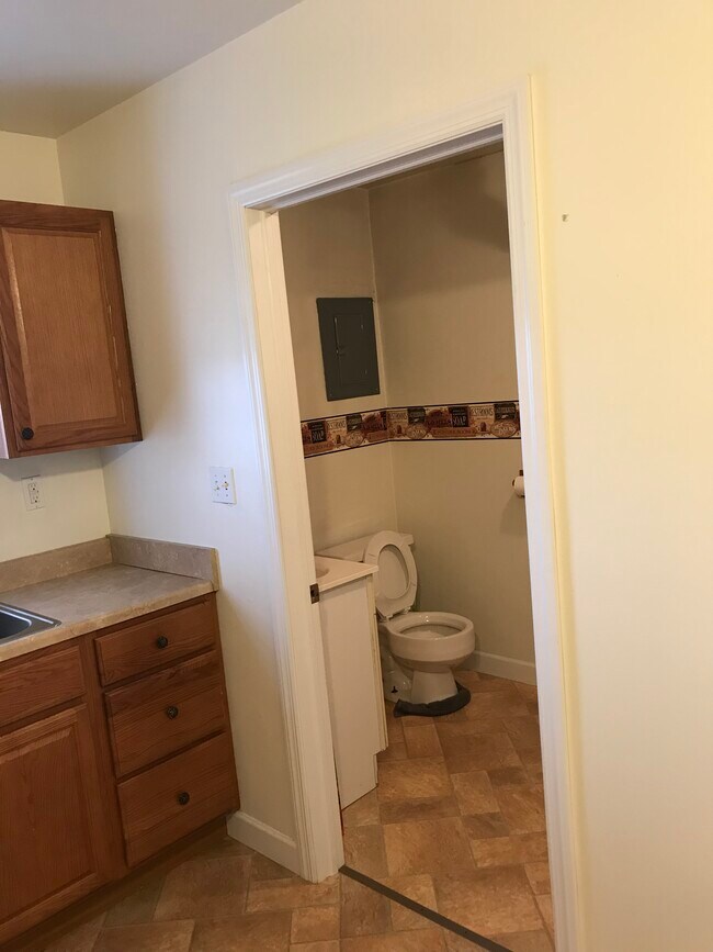 Foto del edificio - 2130 Hare Rd