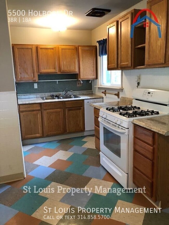 Beautiful ranch on quiet street House Rental in Normandy, MO