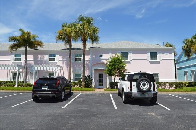 Building Photo - 3873 Pompano Dr SE