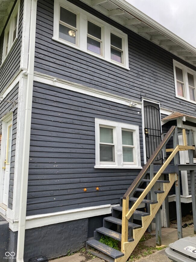Foto del edificio - 6052 E Washington St