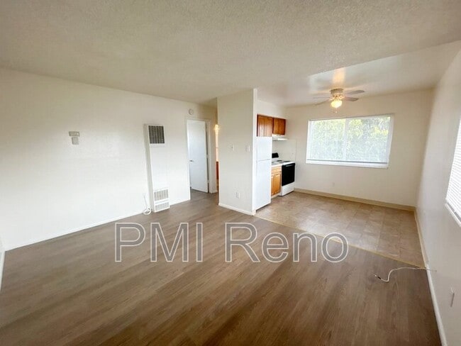 Foto del edificio - 415 Greenbrae Dr