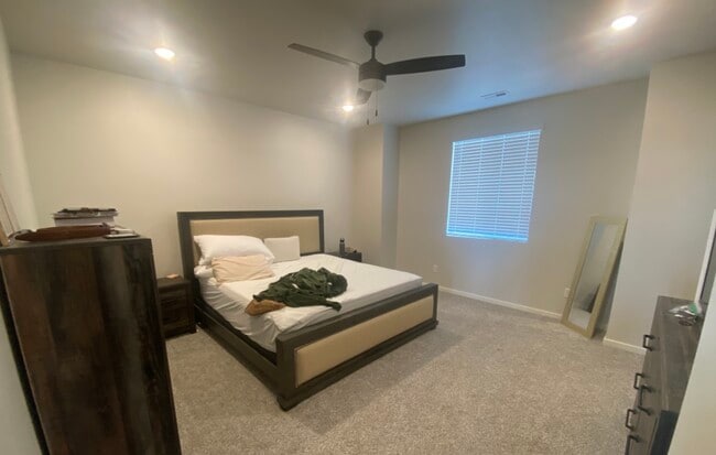 Foto del edificio - 2110 Setting Sun Dr