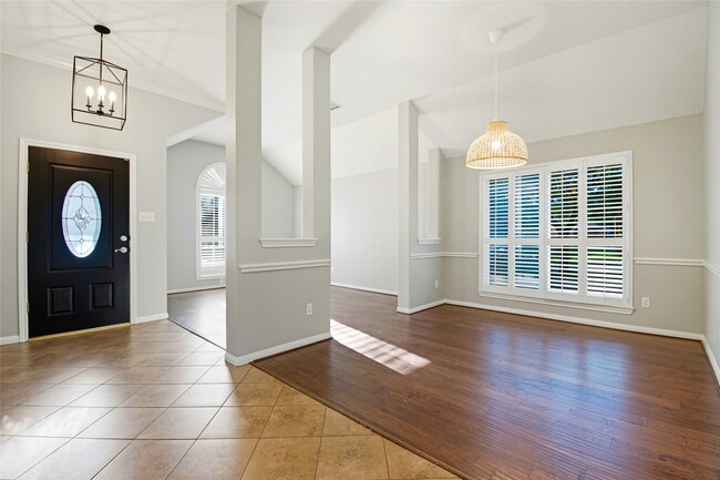 Foto del edificio - 15522 Valley Plum Ct