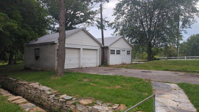Building Photo - 12487 Wolfsville Rd
