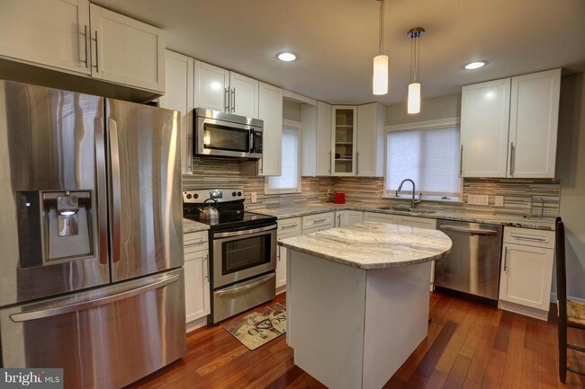 Building Photo - 501 Eldrid Dr