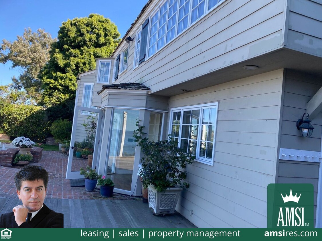 Primary Photo - Amazing location in La Jolla for a big hou...