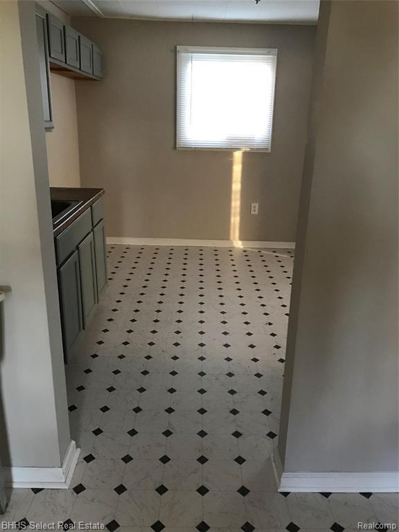 Foto del edificio - 31909 Roscommon St