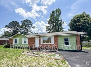 Building Photo - 707 Odell Rd
