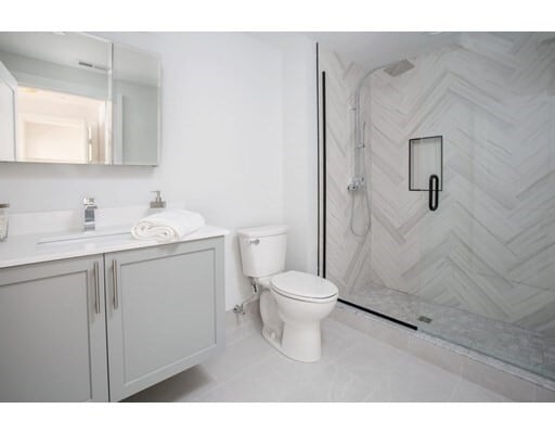 Building Photo - 50 Hichborn St