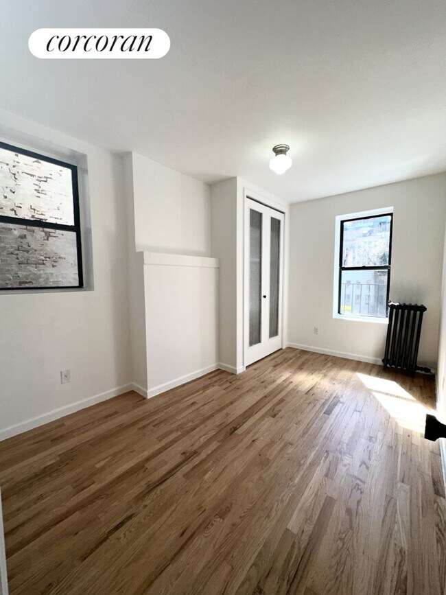 Building Photo - 324 W 47th St
