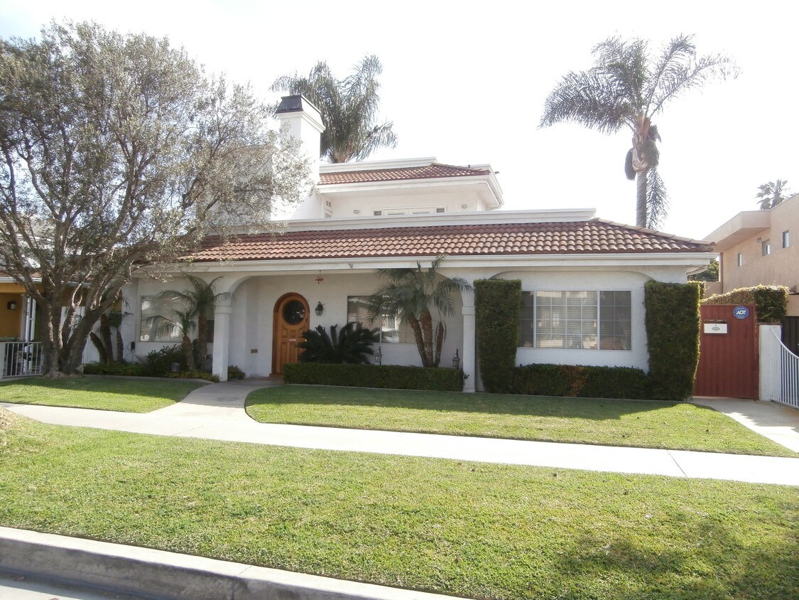 706 Delaware St, Huntington Beach, CA 92648 House Rental in