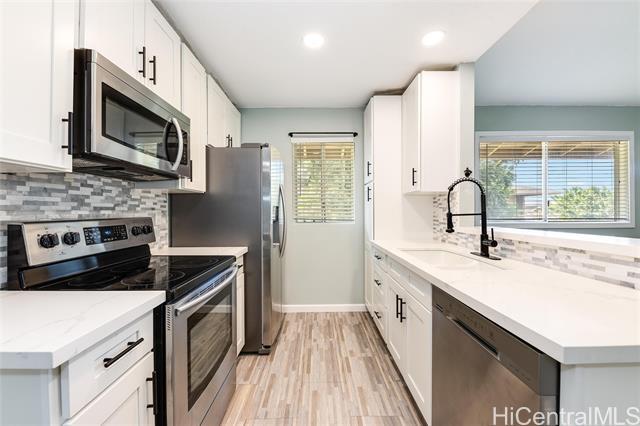 Building Photo - 91-1044-1044 Huliau St