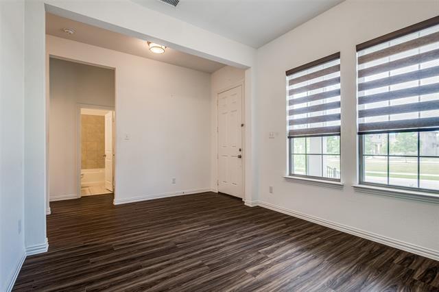 Building Photo - 2317 Elm Pl