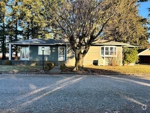 Building Photo - 9526 Northwood Rd