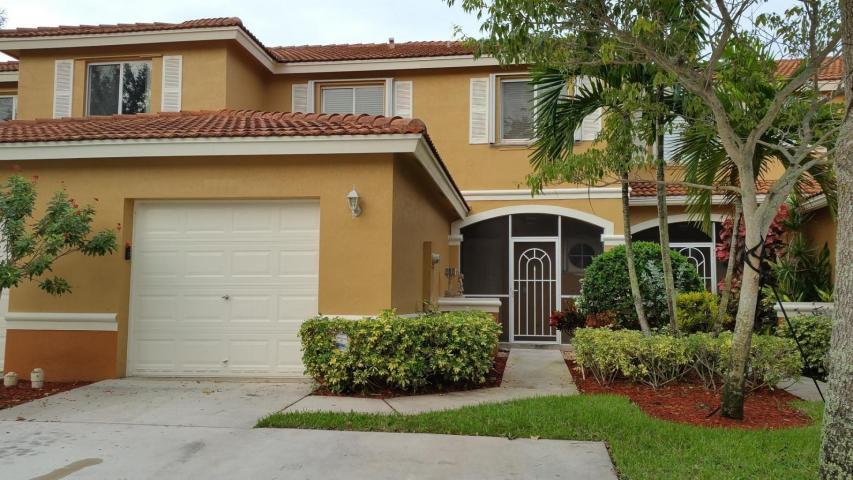 Foto principal - 6158 Eaton St