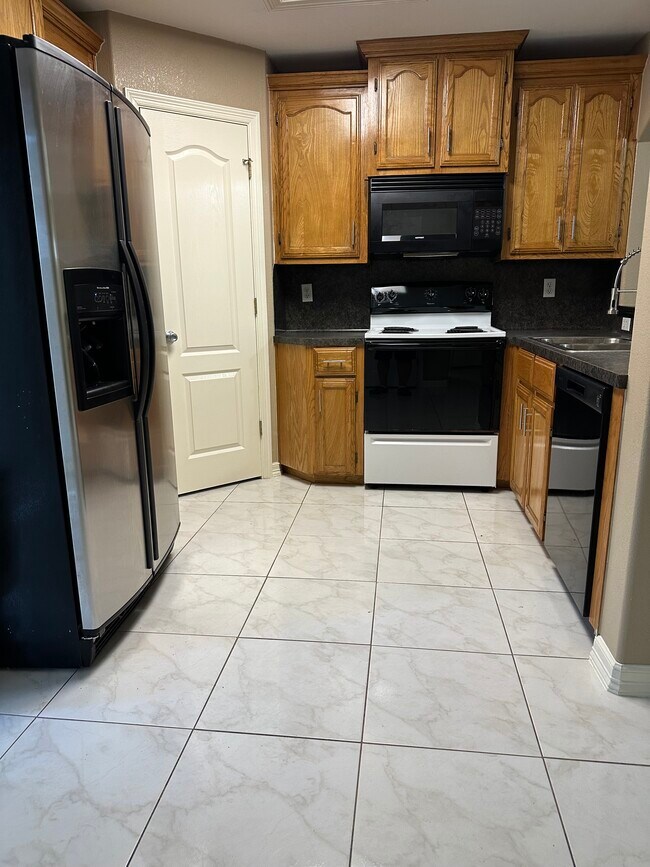 Building Photo - 1837 Tierra Dulce Dr